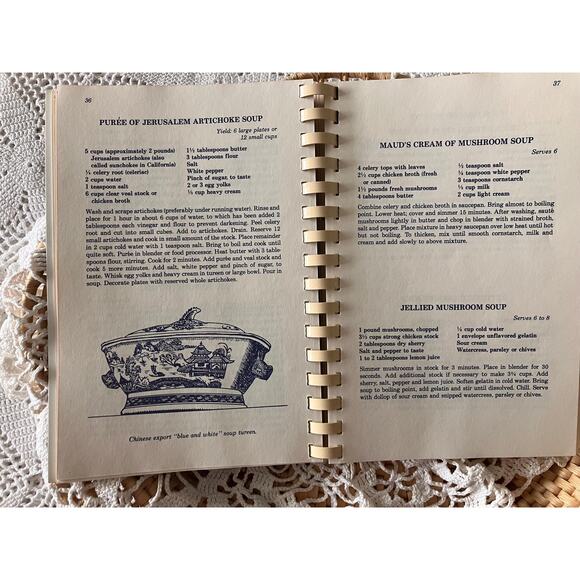 Vintage 1984 Mount Vernon Cookbook - First Edition - Picture 5 of 6